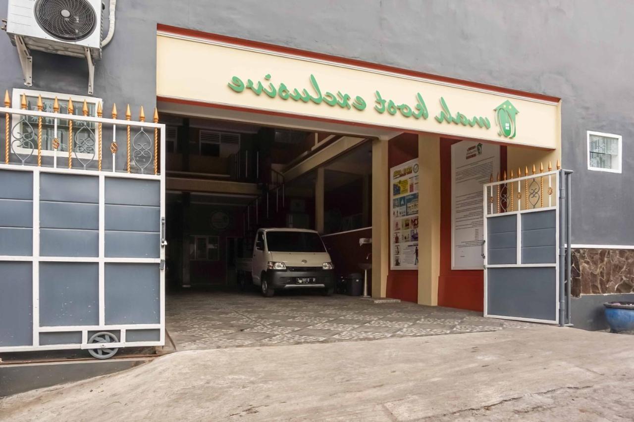 Omah Kalimosodo Mitra Reddoorz Near Stasiun Malang Kota Baru Hotel Exterior foto