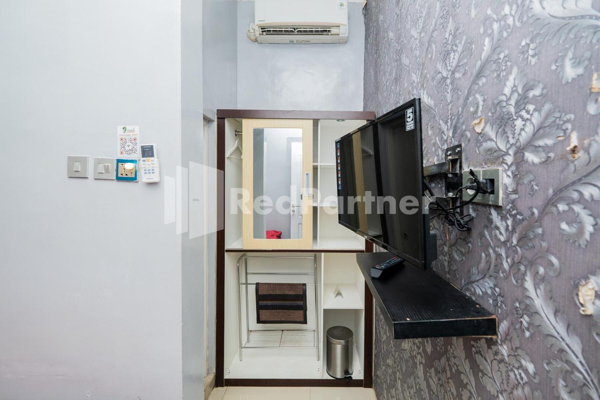 Omah Kalimosodo Mitra Reddoorz Near Stasiun Malang Kota Baru Hotel Exterior foto